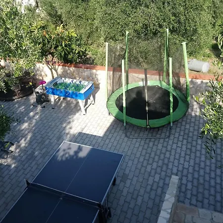 Apartment Zwei-zimmer-penthouse-wohnung Mit Terrasse Mit Meerblick *